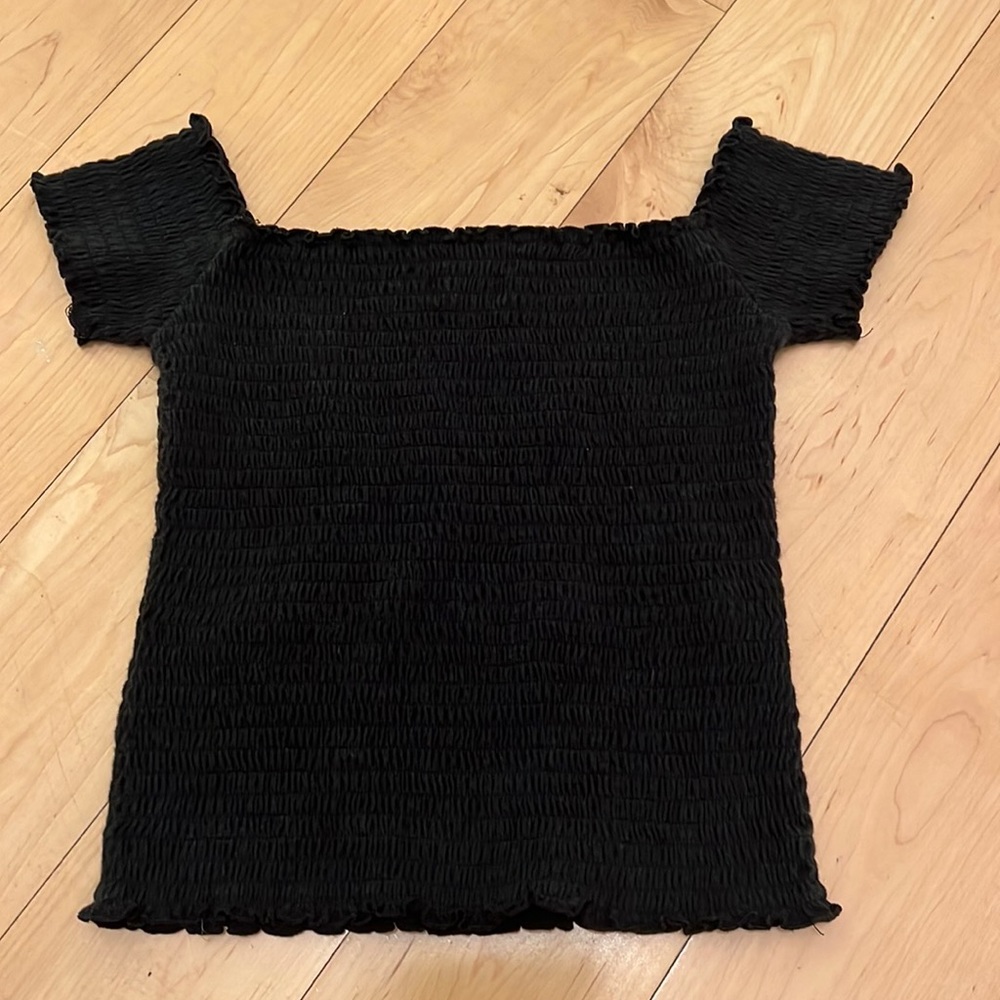 Over the shoulder crop top